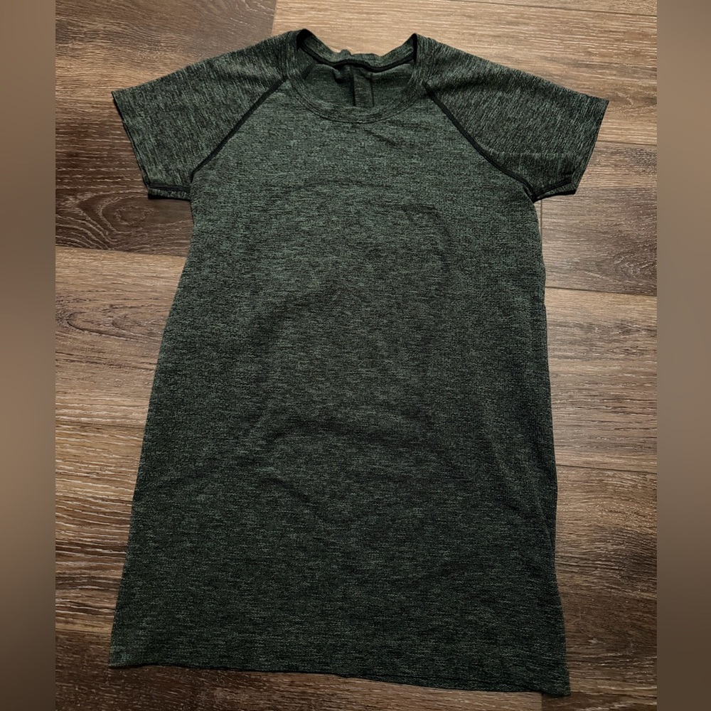 Lululemon Swiftly Tech Short Sleeve Shirt